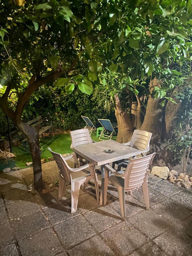 Garden House Apartments In نابولي المظهر الخارجي الصورة