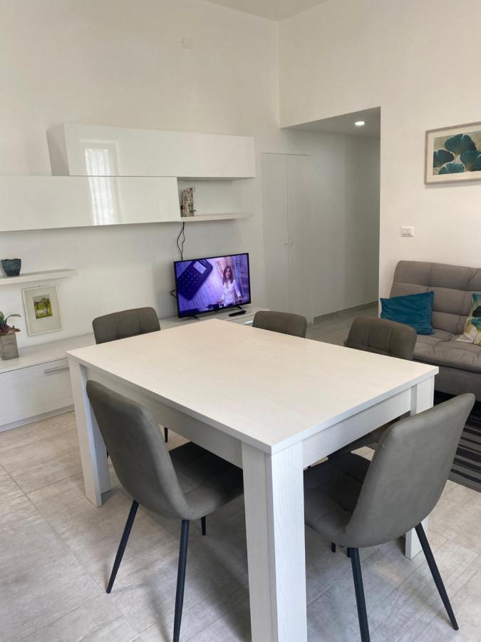 Garden House Apartments In نابولي المظهر الخارجي الصورة