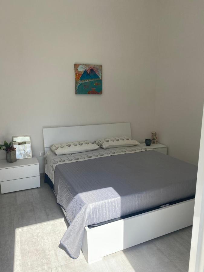 Garden House Apartments In نابولي المظهر الخارجي الصورة