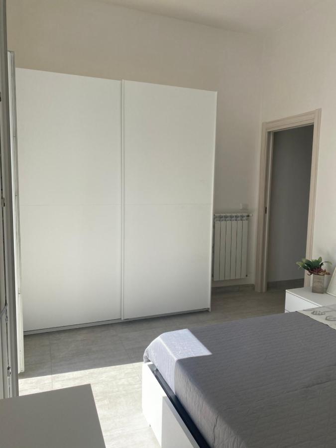 Garden House Apartments In نابولي المظهر الخارجي الصورة