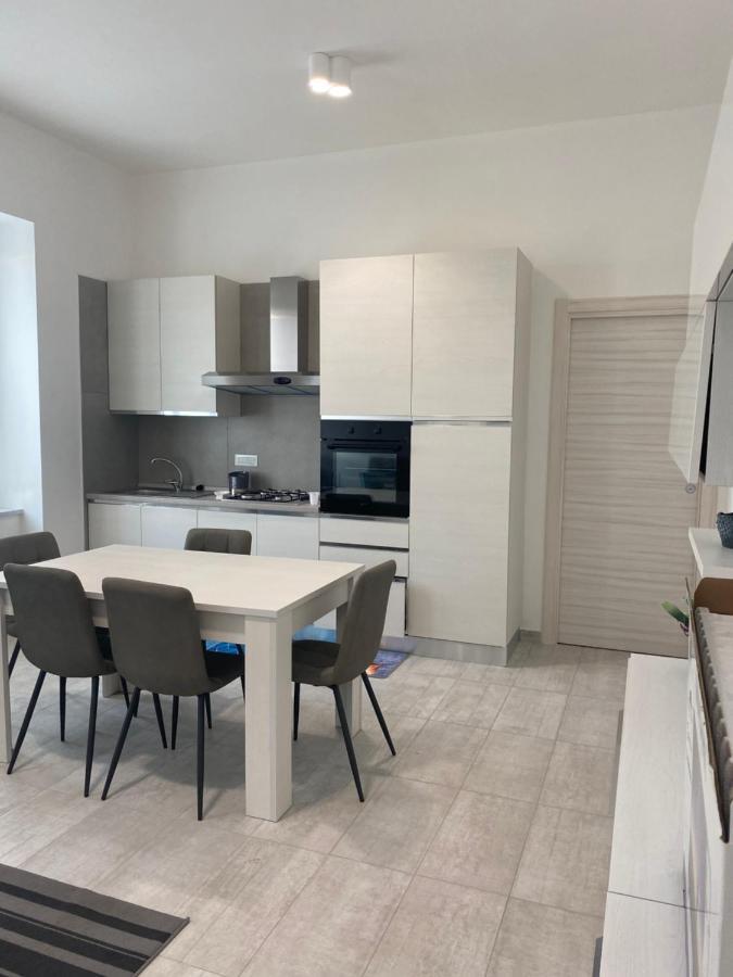 Garden House Apartments In نابولي المظهر الخارجي الصورة
