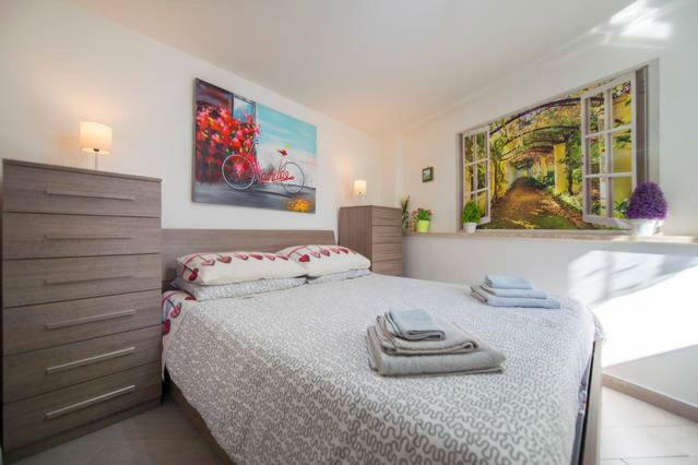 Garden House Apartments In نابولي المظهر الخارجي الصورة